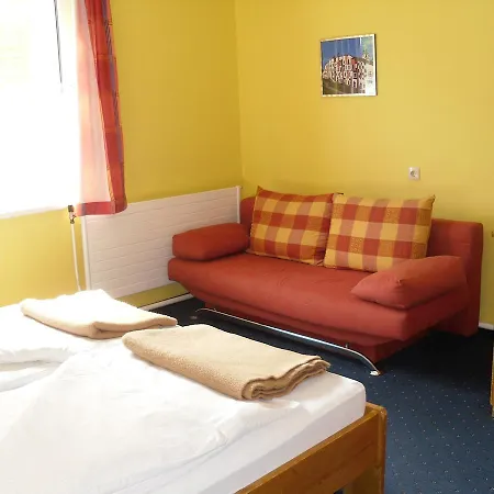 Hotel Mandl *
