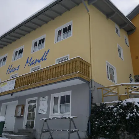 Hotel Mandl *